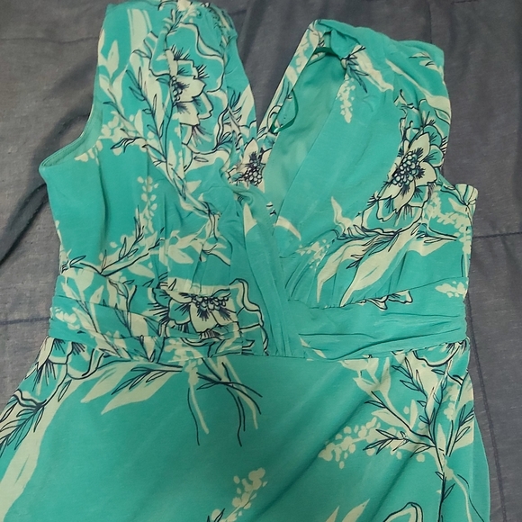 Dress - Picture 1 of 3